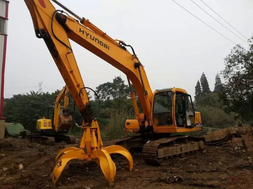 挖掘机油电两用 抓钢机 改装